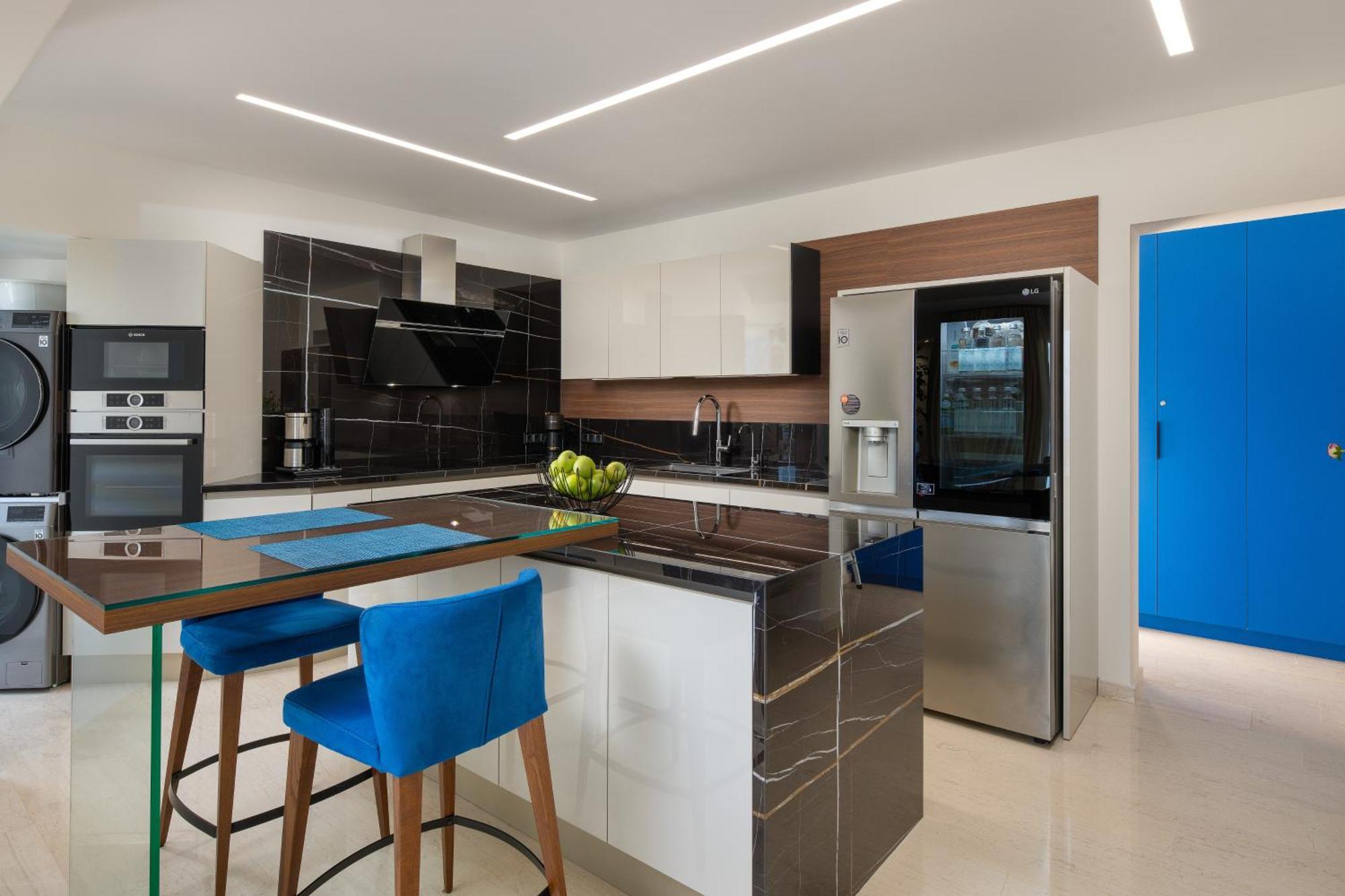 Celestial Blu Penthouse * Rhodes City